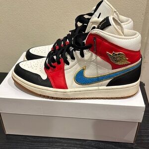 Woman's Air Jordan 1 Mid SE